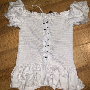 Off shoulder shirt 😍🥰